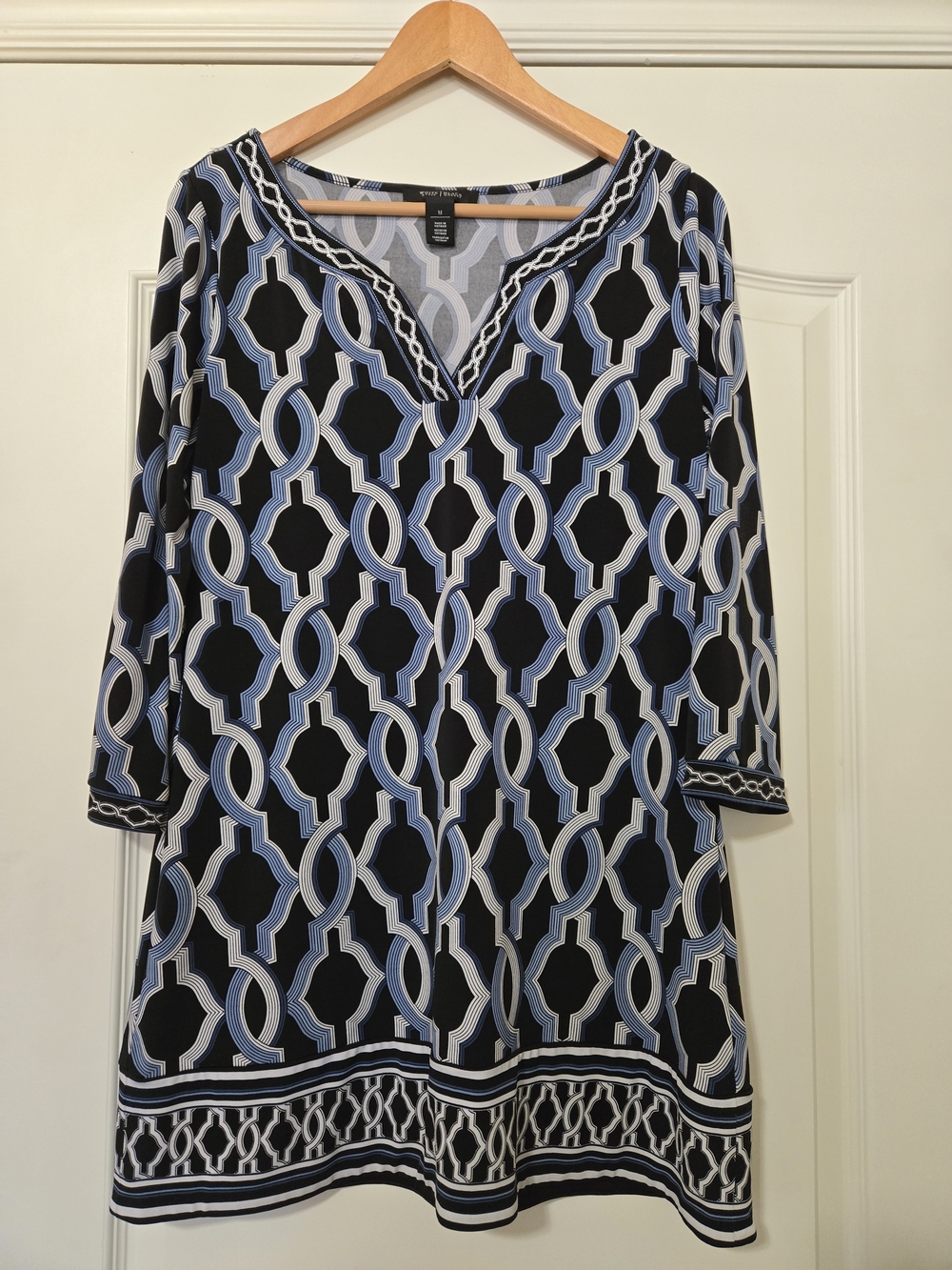 White House Black Market Black & Blue Geometric V-Neck Tunic